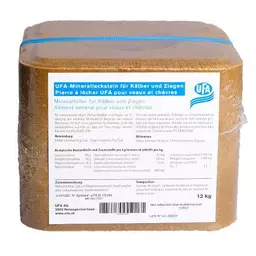 UFA_Mineralleckstein Kaelber und Ziegen.png